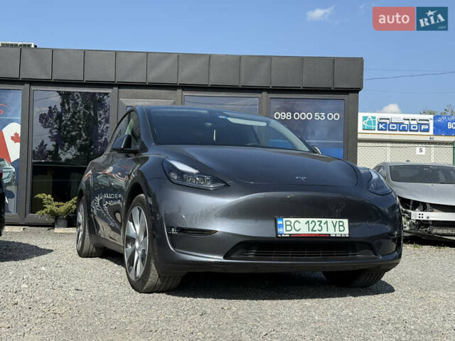 Серый Тесла Model Y, объемом двигателя 0 л и пробегом 31 тыс. км за 24800 $, фото 1 на Automoto.ua