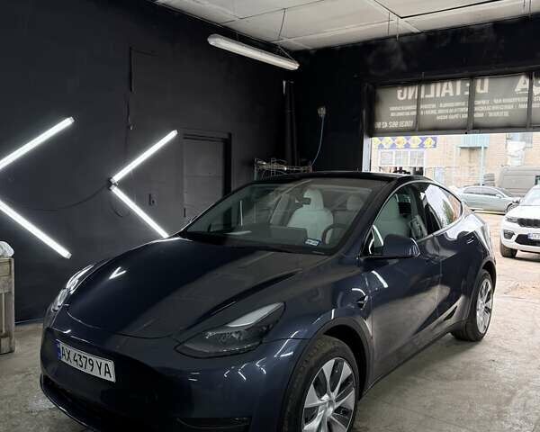Серый Тесла Model Y, объемом двигателя 0 л и пробегом 3 тыс. км за 27000 $, фото 1 на Automoto.ua