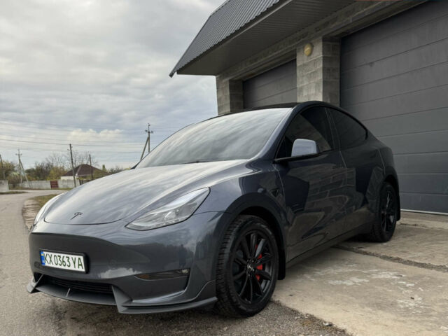 Серый Тесла Model Y, объемом двигателя 0 л и пробегом 29 тыс. км за 29500 $, фото 1 на Automoto.ua