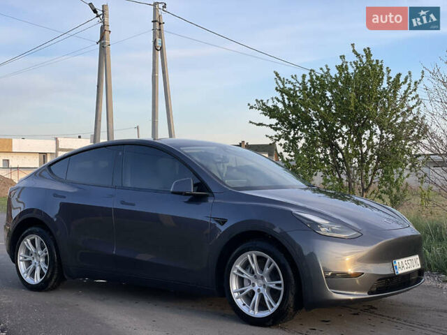Серый Тесла Model Y, объемом двигателя 0 л и пробегом 13 тыс. км за 32300 $, фото 1 на Automoto.ua