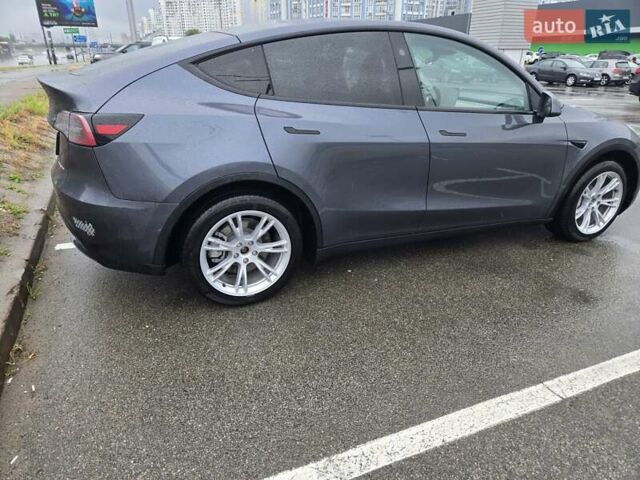 Сірий Тесла Model Y, об'ємом двигуна 0 л та пробігом 4 тис. км за 28700 $, фото 1 на Automoto.ua