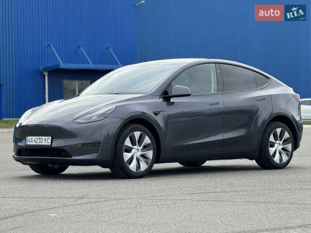 Серый Тесла Model Y, объемом двигателя 0 л и пробегом 10 тыс. км за 27900 $, фото 1 на Automoto.ua