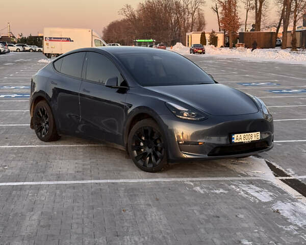 Серый Тесла Model Y, объемом двигателя 0 л и пробегом 20 тыс. км за 33000 $, фото 1 на Automoto.ua