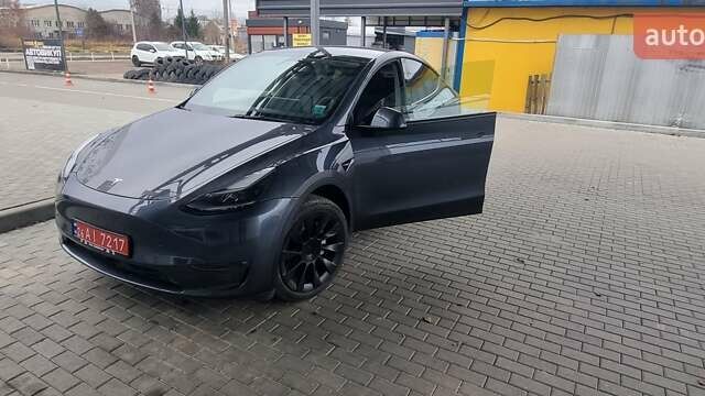 Сірий Тесла Model Y, об'ємом двигуна 0 л та пробігом 52 тис. км за 30000 $, фото 1 на Automoto.ua