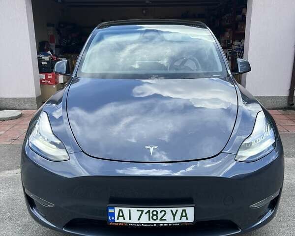 Серый Тесла Model Y, объемом двигателя 0 л и пробегом 34 тыс. км за 35000 $, фото 1 на Automoto.ua