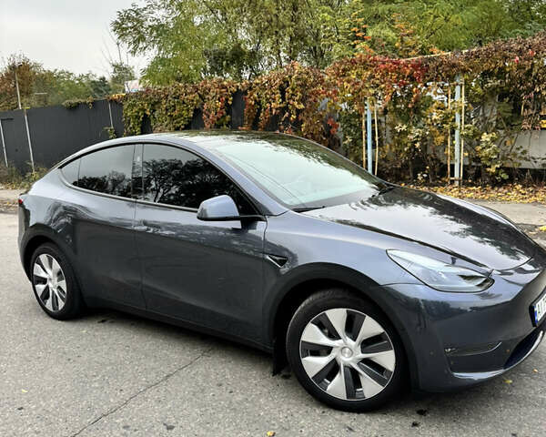 Тесла Model Y 2023 в Белой Церкве на Automoto.ua Серый Тесла Model Y, объемом двигателя 0 л и пробегом 19 тыс. км за 26900 $, фото 1 на Automoto.ua
