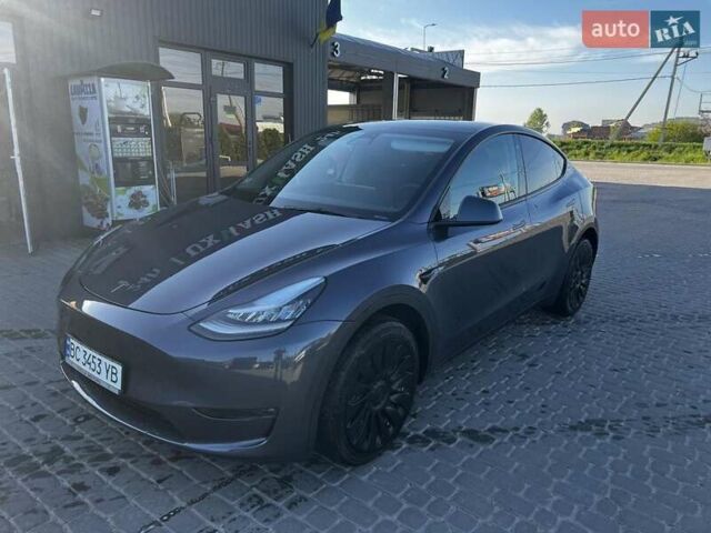 Серый Тесла Model Y, объемом двигателя 0 л и пробегом 2 тыс. км за 32500 $, фото 1 на Automoto.ua