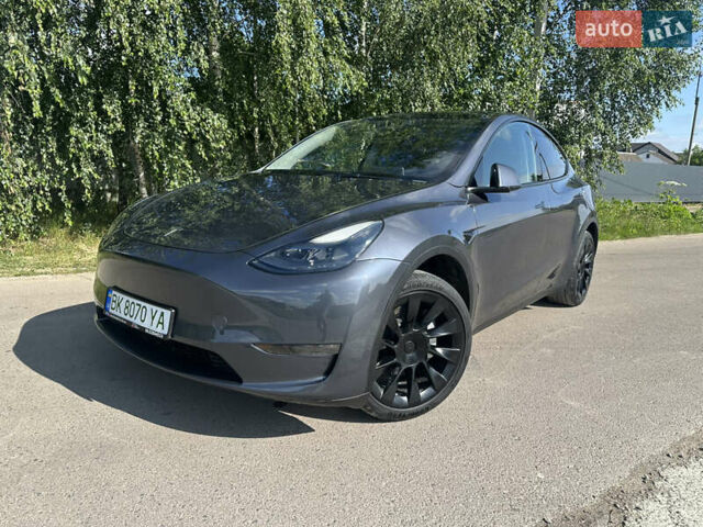Сірий Тесла Model Y, об'ємом двигуна 0 л та пробігом 32 тис. км за 24700 $, фото 1 на Automoto.ua