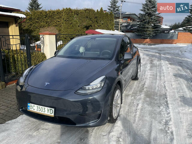Сірий Тесла Model Y, об'ємом двигуна 0 л та пробігом 40 тис. км за 24900 $, фото 1 на Automoto.ua