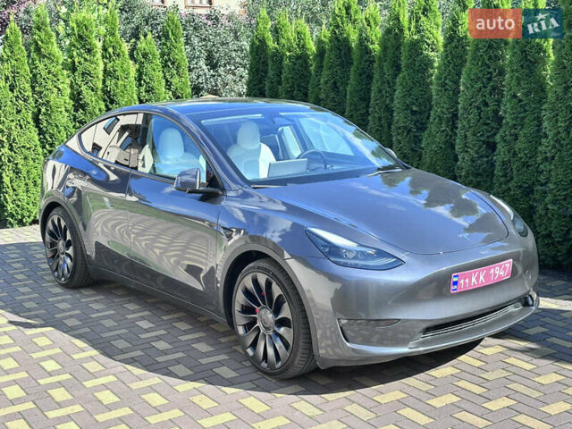 Серый Тесла Model Y, объемом двигателя 0 л и пробегом 2 тыс. км за 41000 $, фото 1 на Automoto.ua