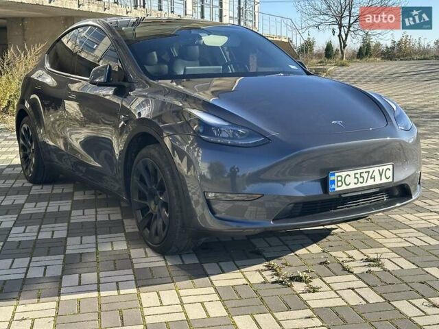 Серый Тесла Model Y, объемом двигателя 0 л и пробегом 35 тыс. км за 26700 $, фото 1 на Automoto.ua