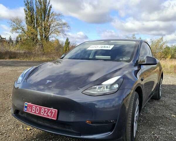 Сірий Тесла Model Y, об'ємом двигуна 0 л та пробігом 37 тис. км за 27500 $, фото 1 на Automoto.ua