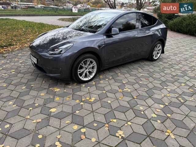 Тесла Model Y 2023 в Ровно на Automoto.ua Серый Тесла Model Y, объемом двигателя 0 л и пробегом 30 тыс. км за 30000 $, фото 1 на Automoto.ua