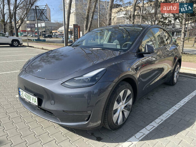 Серый Тесла Model Y, объемом двигателя 0 л и пробегом 21 тыс. км за 29500 $, фото 1 на Automoto.ua