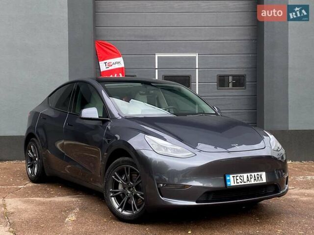 Сірий Тесла Model Y, об'ємом двигуна 0 л та пробігом 51 тис. км за 33999 $, фото 1 на Automoto.ua
