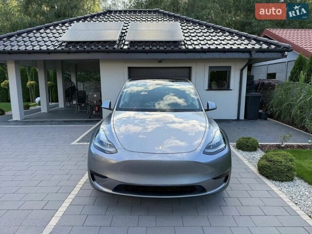 Серый Тесла Model Y, объемом двигателя 0 л и пробегом 72 тыс. км за 24800 $, фото 1 на Automoto.ua