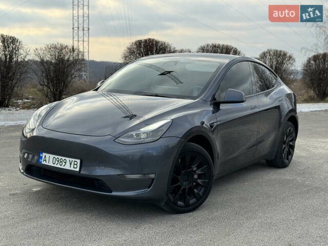 Серый Тесла Model Y, объемом двигателя 0 л и пробегом 46 тыс. км за 27500 $, фото 1 на Automoto.ua