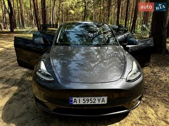 Серый Тесла Model Y, объемом двигателя 0 л и пробегом 15 тыс. км за 27100 $, фото 1 на Automoto.ua