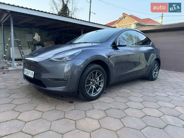 Серый Тесла Model Y, объемом двигателя 0 л и пробегом 28 тыс. км за 27000 $, фото 1 на Automoto.ua
