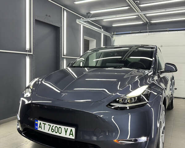 Серый Тесла Model Y, объемом двигателя 0 л и пробегом 17 тыс. км за 28000 $, фото 1 на Automoto.ua