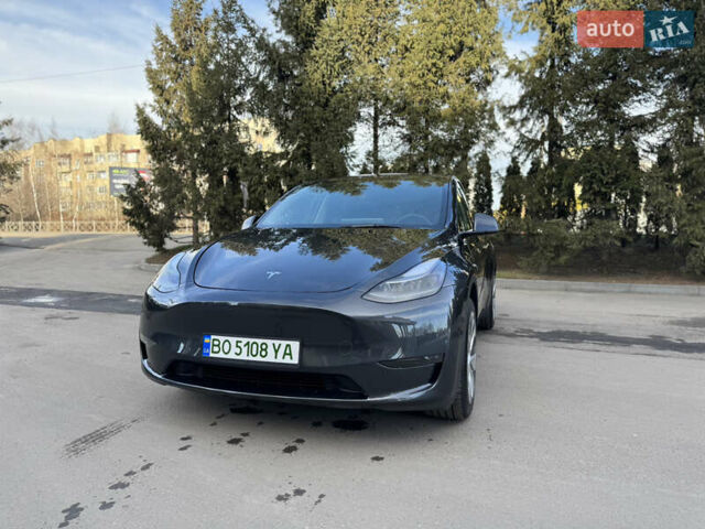 Серый Тесла Model Y, объемом двигателя 0 л и пробегом 9 тыс. км за 34000 $, фото 1 на Automoto.ua
