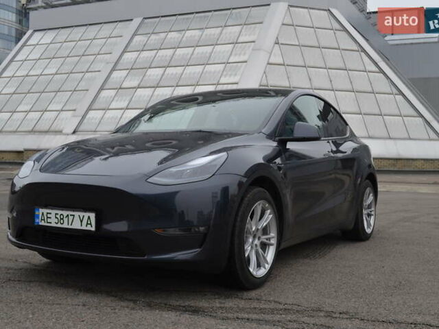 Сірий Тесла Model Y, об'ємом двигуна 0 л та пробігом 16 тис. км за 32000 $, фото 1 на Automoto.ua