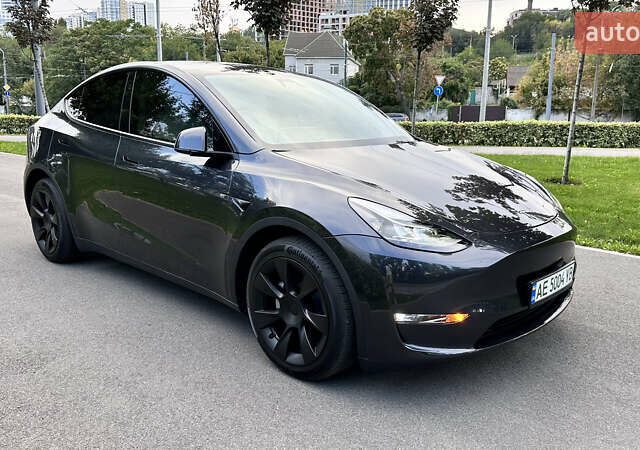 Сірий Тесла Model Y, об'ємом двигуна 0 л та пробігом 7 тис. км за 32500 $, фото 1 на Automoto.ua