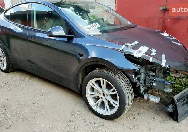 Серый Тесла Model Y, объемом двигателя 0 л и пробегом 13 тыс. км за 26199 $, фото 1 на Automoto.ua