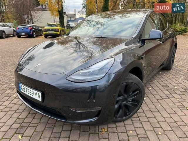Серый Тесла Model Y, объемом двигателя 0 л и пробегом 4 тыс. км за 29900 $, фото 1 на Automoto.ua