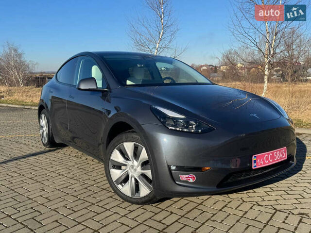 Серый Тесла Model Y, объемом двигателя 0 л и пробегом 9 тыс. км за 29500 $, фото 1 на Automoto.ua