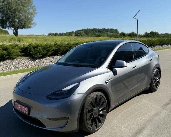Серый Тесла Model Y, объемом двигателя 0 л и пробегом 11 тыс. км за 33900 $, фото 1 на Automoto.ua