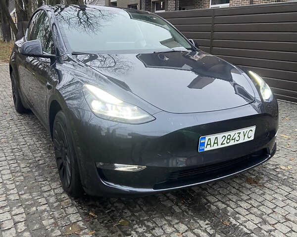 Серый Тесла Model Y, объемом двигателя 0 л и пробегом 5 тыс. км за 26000 $, фото 1 на Automoto.ua
