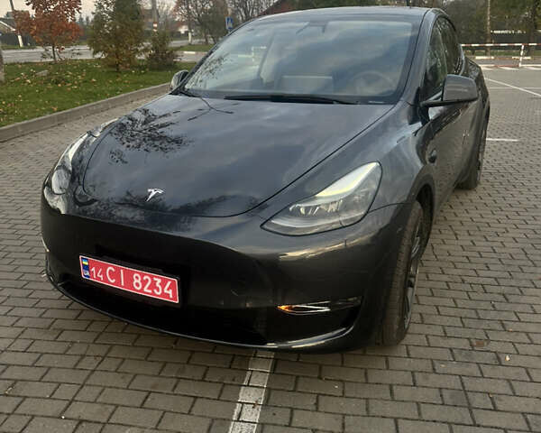 Тесла Model Y 2025 в Коломые на Automoto.ua Серый Тесла Model Y, объемом двигателя 0 л и пробегом 2 тыс. км за 34500 $, фото 1 на Automoto.ua