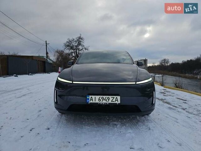 Серый Тесла Model Y, объемом двигателя 0 л и пробегом 7 тыс. км за 53000 $, фото 1 на Automoto.ua