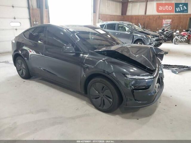 Серый Тесла Model Y, объемом двигателя 0 л и пробегом 2 тыс. км за 33000 $, фото 1 на Automoto.ua