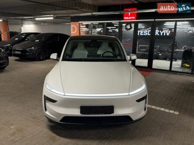 Сірий Тесла Model Y, об'ємом двигуна 0 л та пробігом 1 тис. км за 63590 $, фото 1 на Automoto.ua