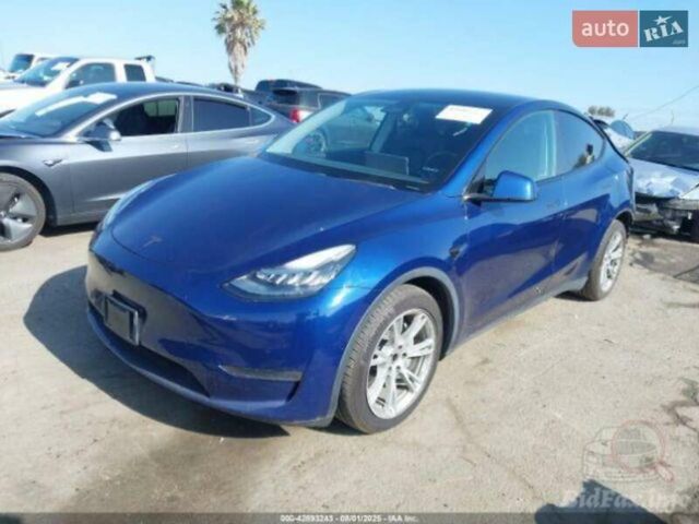 Синий Тесла Model Y, объемом двигателя 0 л и пробегом 145 тыс. км за 13500 $, фото 1 на Automoto.ua