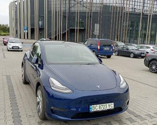 Синий Тесла Model Y, объемом двигателя 0 л и пробегом 50 тыс. км за 26500 $, фото 1 на Automoto.ua