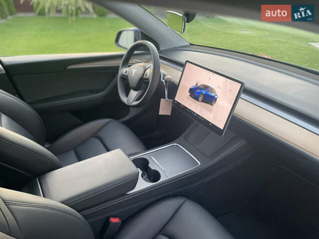 Синій Тесла Model Y, об'ємом двигуна 0 л та пробігом 33 тис. км за 27500 $, фото 1 на Automoto.ua
