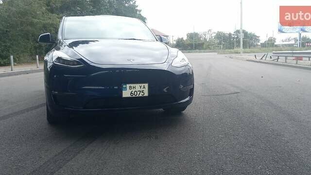 Синий Тесла Model Y, объемом двигателя 0 л и пробегом 9 тыс. км за 31000 $, фото 1 на Automoto.ua