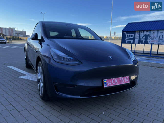 Синий Тесла Model Y, объемом двигателя 0 л и пробегом 38 тыс. км за 31900 $, фото 1 на Automoto.ua