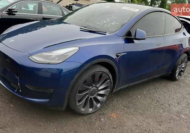 Синий Тесла Model Y, объемом двигателя 0 л и пробегом 5 тыс. км за 30500 $, фото 1 на Automoto.ua