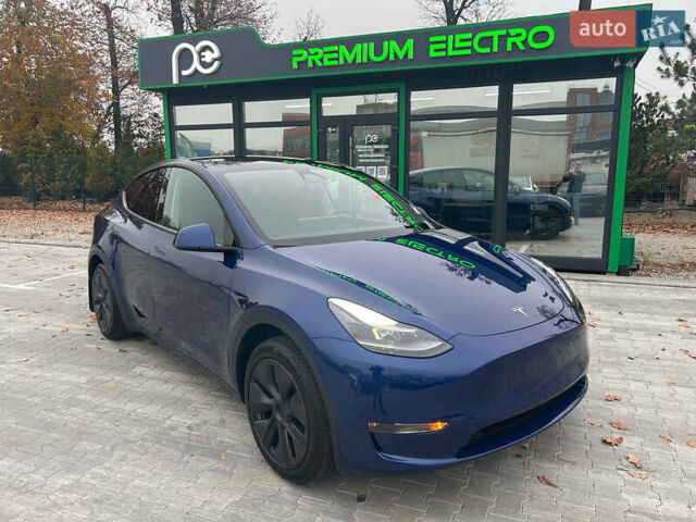 Синий Тесла Model Y, объемом двигателя 0 л и пробегом 9 тыс. км за 28900 $, фото 1 на Automoto.ua