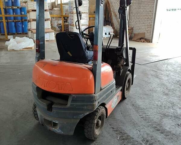 Тойота 02-3FD40, объемом двигателя 0 л и пробегом 300 тыс. км за 4000 $, фото 1 на Automoto.ua