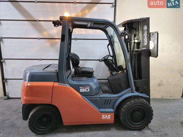 Тойота 02-8FDF, об'ємом двигуна 3 л та пробігом 57 тис. км за 31514 $, фото 1 на Automoto.ua