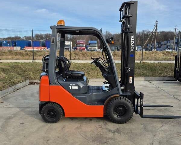 Красный Тойота 02-8FDF15, объемом двигателя 2.4 л и пробегом 4 тыс. км за 12019 $, фото 1 на Automoto.ua