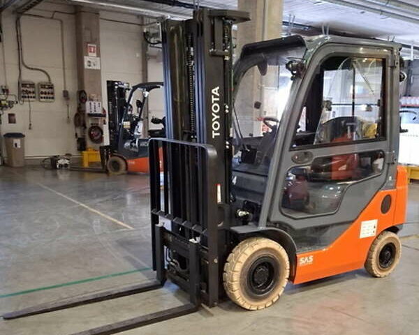 Тойота 02-8FGF15, об'ємом двигуна 0 л та пробігом 0 тис. км за 17470 $, фото 1 на Automoto.ua