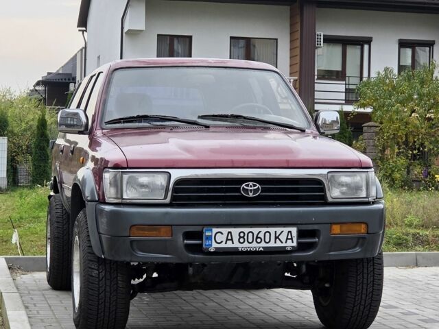 Красный Тойота 4Раннер, объемом двигателя 3 л и пробегом 267 тыс. км за 5990 $, фото 1 на Automoto.ua