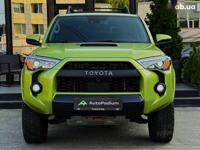 Тойота 4Раннер, объемом двигателя 4 л и пробегом 30 тыс. км за 52999 $, фото 1 на Automoto.ua