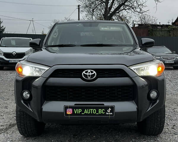 Серый Тойота 4Раннер, объемом двигателя 3.96 л и пробегом 186 тыс. км за 26500 $, фото 1 на Automoto.ua